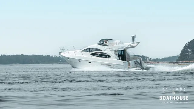 Azimut 42 Fly