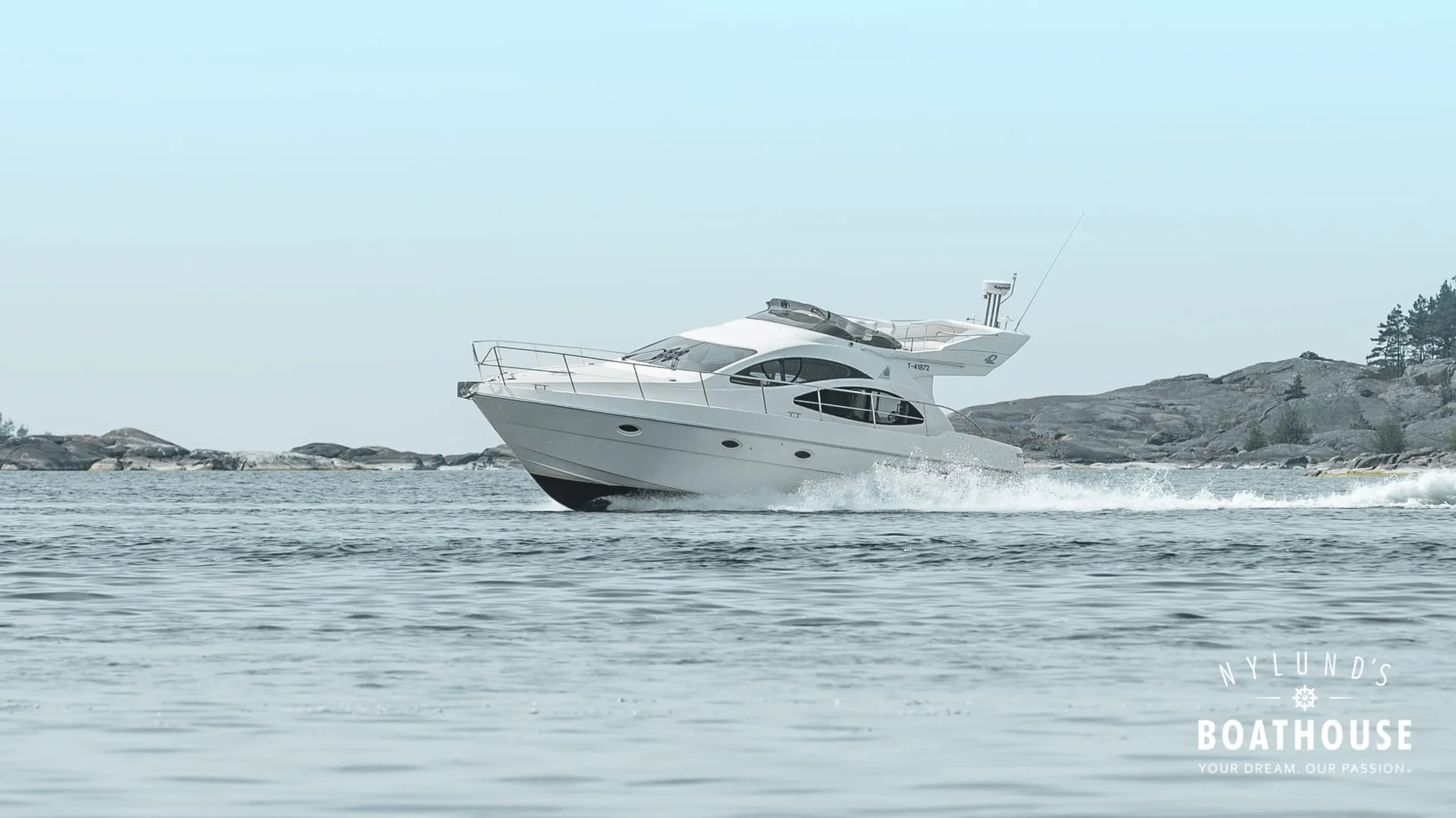 Azimut 42 Fly - Image 21