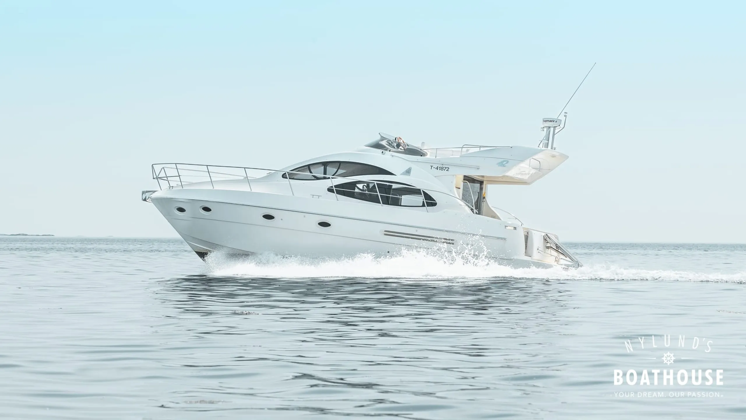 Azimut 42 Fly - Image 3