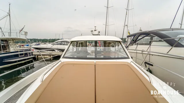 Nimbus 305 Coupé