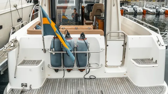 Nimbus 305 Coupé