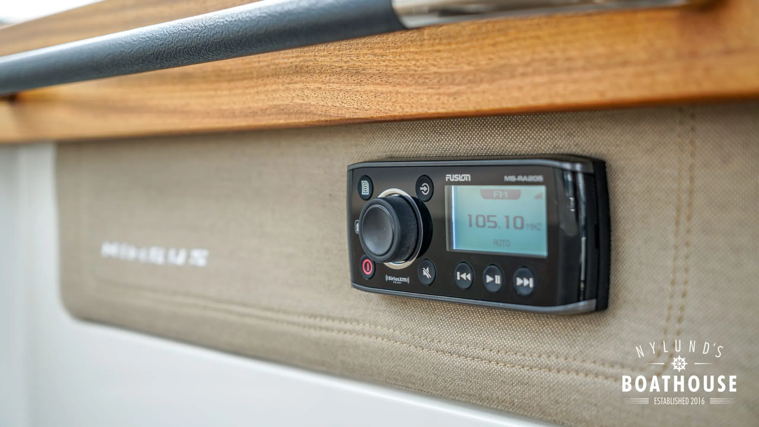 Nimbus 305 Coupé - Image 8