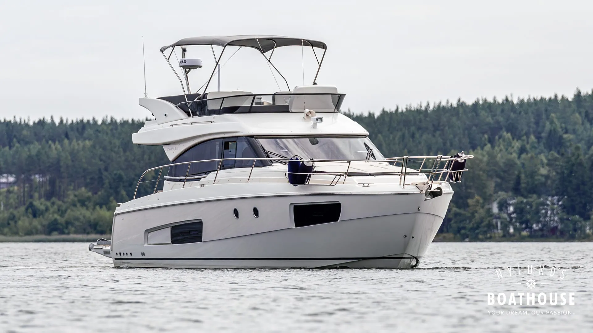 Bavaria Virtess 420 Fly - Image 10