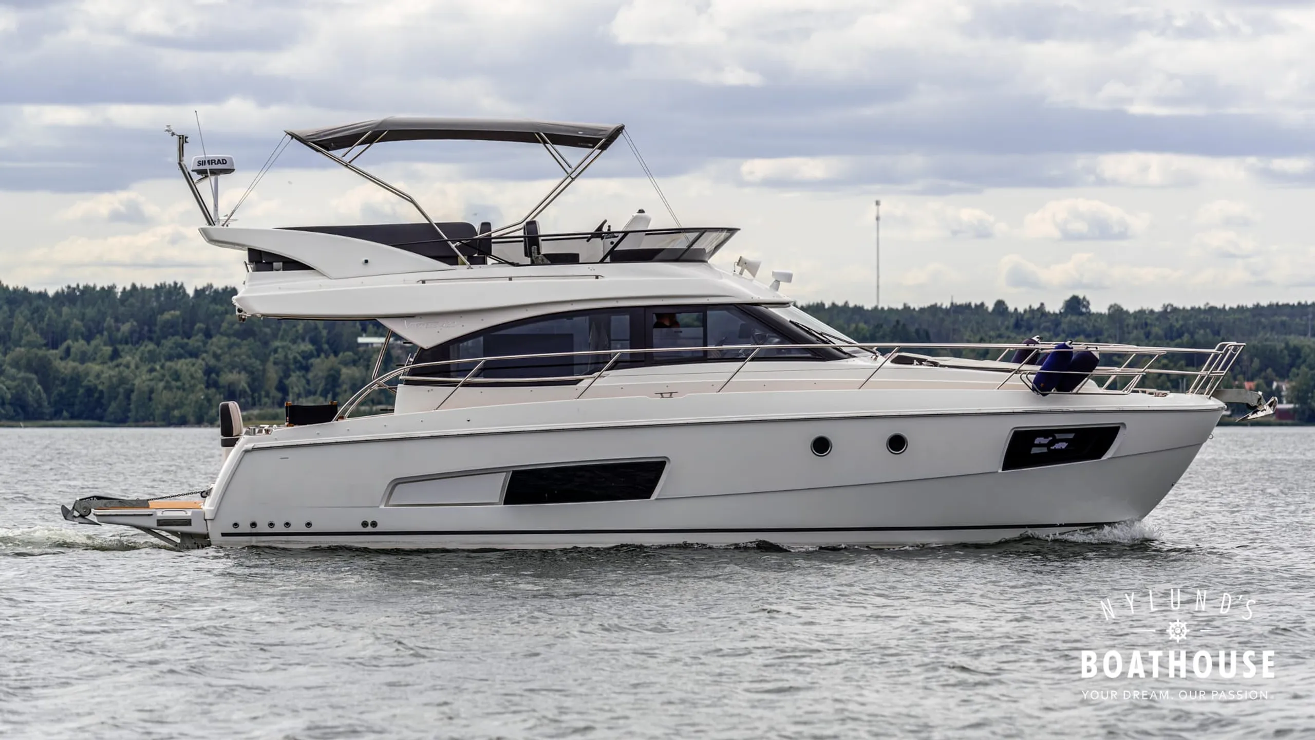 Bavaria Virtess 420 Fly - Image 7