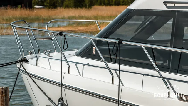 Sealine F380
