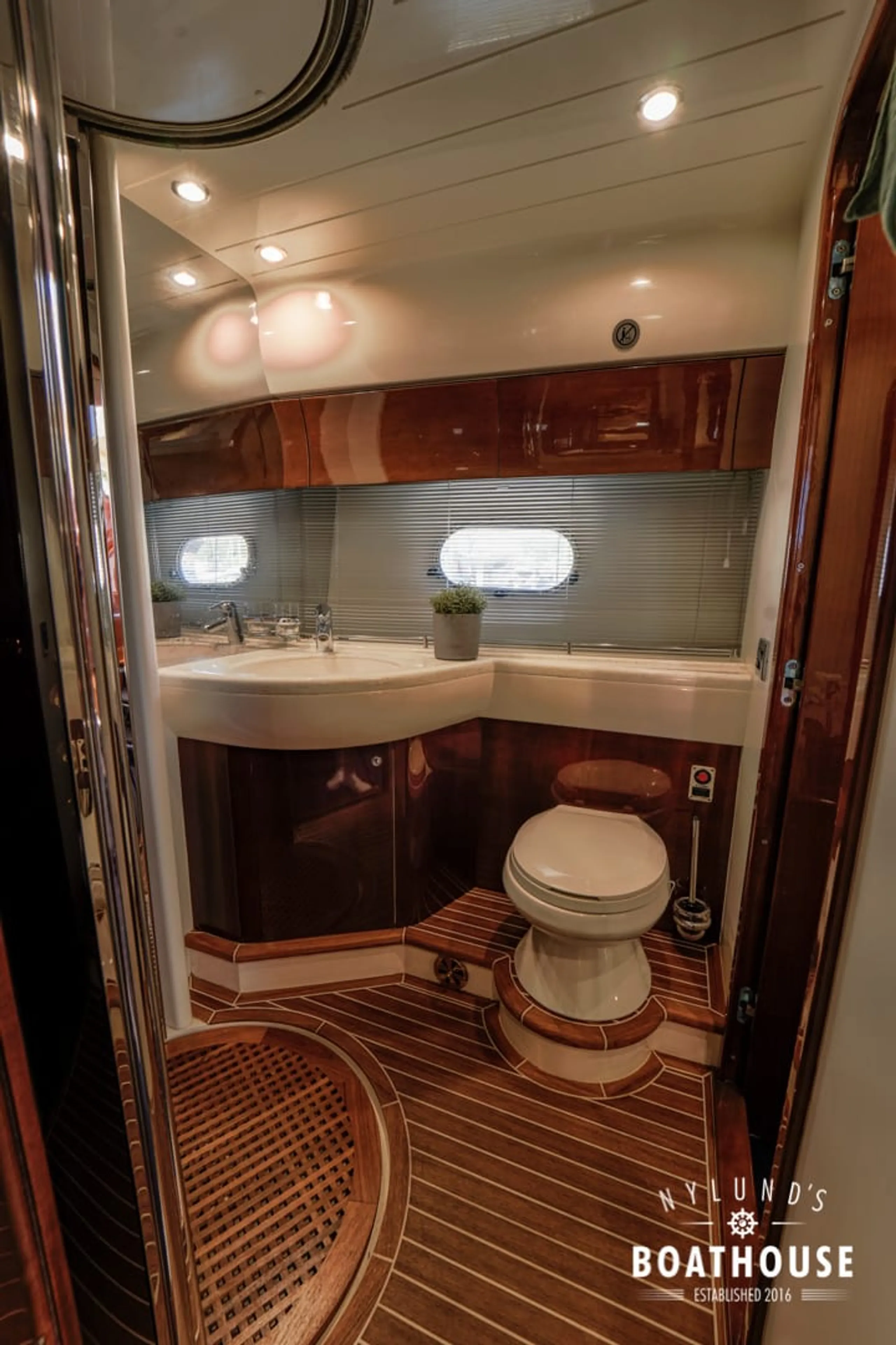 Princess 50 - Image 7