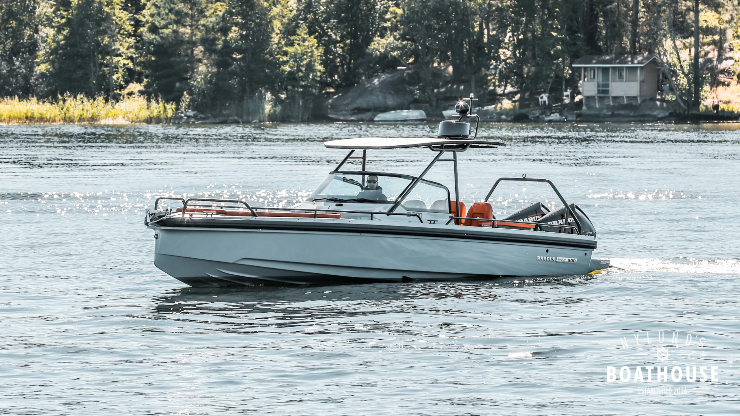 Axopar 28 T-top - Brabus Shadow 500 - Image 1