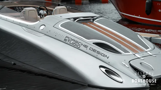 Donzi 28 Fearless Yacht