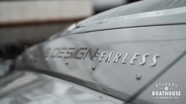 Donzi 28 Fearless Yacht