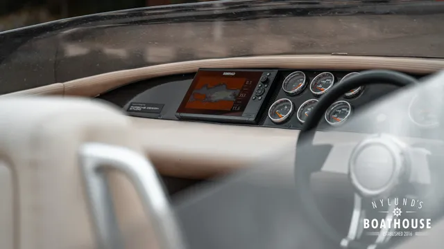 Donzi 28 Fearless Yacht