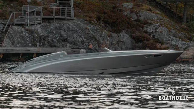 Donzi 28 Fearless Yacht