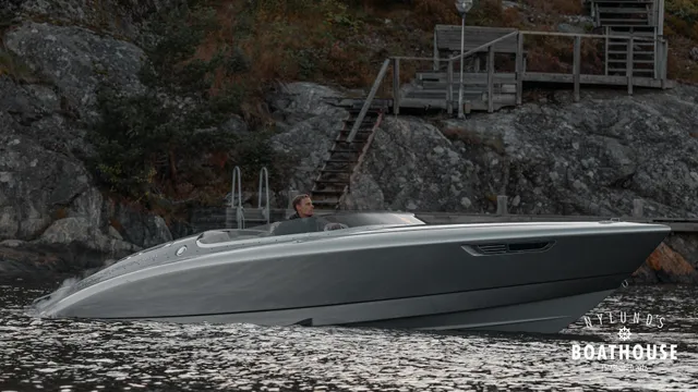 Donzi 28 Fearless Yacht