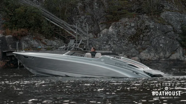 Donzi 28 Fearless Yacht