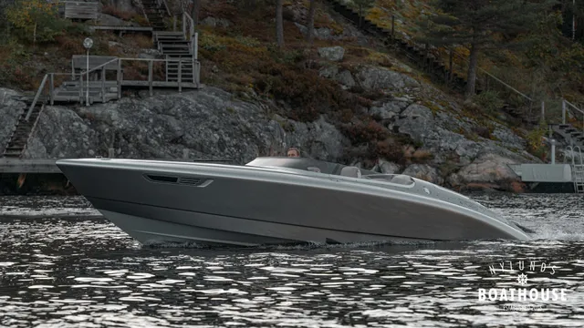 Donzi 28 Fearless Yacht