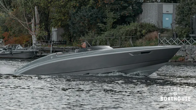 Donzi 28 Fearless Yacht