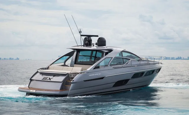 Pershing 5X