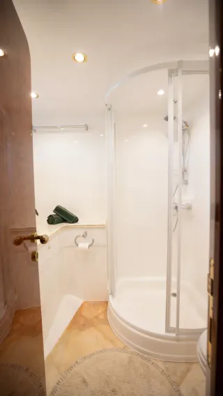 Elegance 68