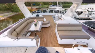 Elegance 68