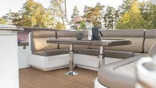 Elegance 68