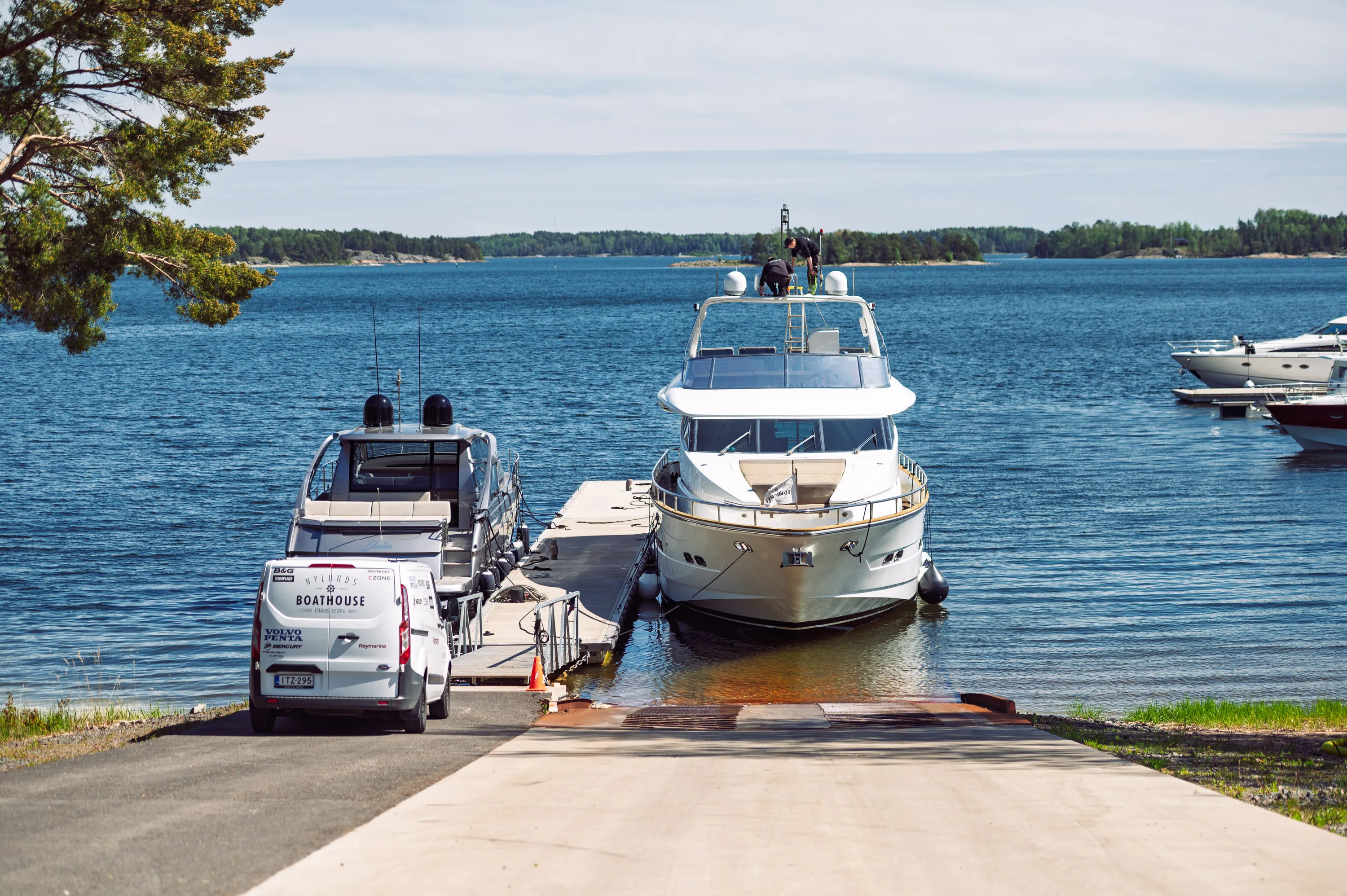 Safe on the Water – What to Do If Your Boat Breaks Down