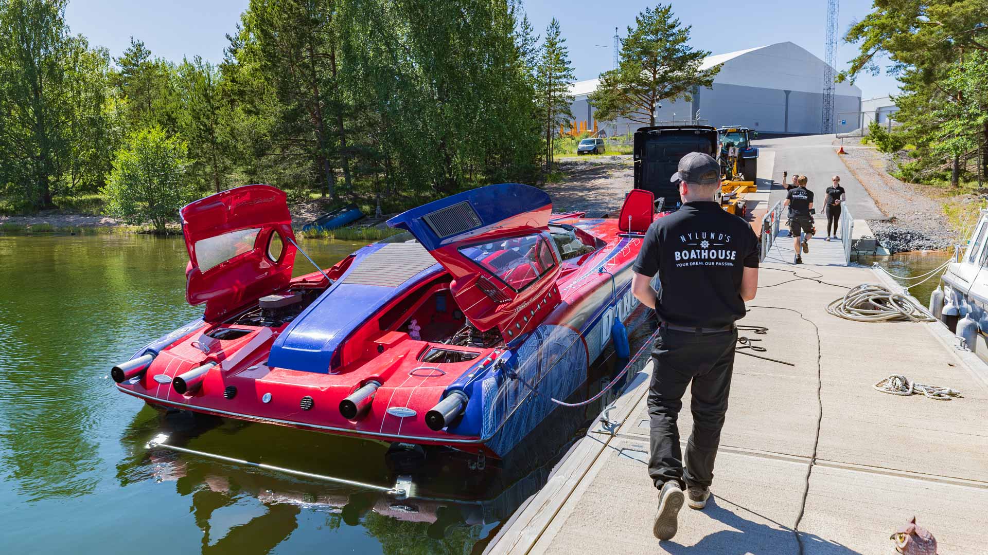 5 Common Boat Problems in Summer — and When to Call a Mechanic