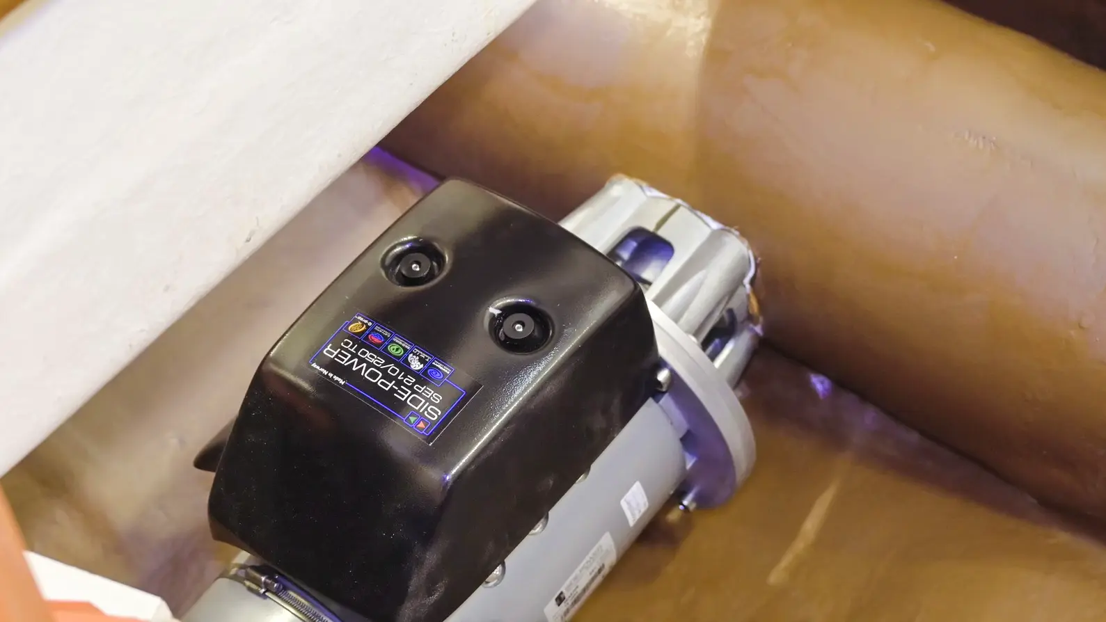 Bow & Stern Thrusters